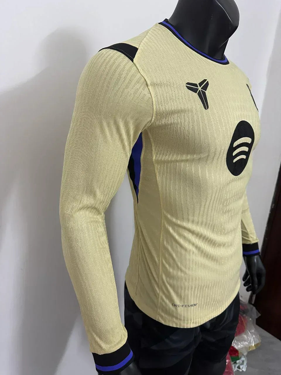 FC Barcelona 25/26 Away Jersey Long Sleeve - Nafan Collection