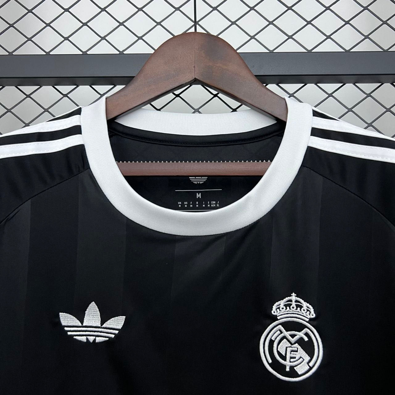 Real Madrid 25/26 Third Goalkeeper Shirt Short Sleeve
