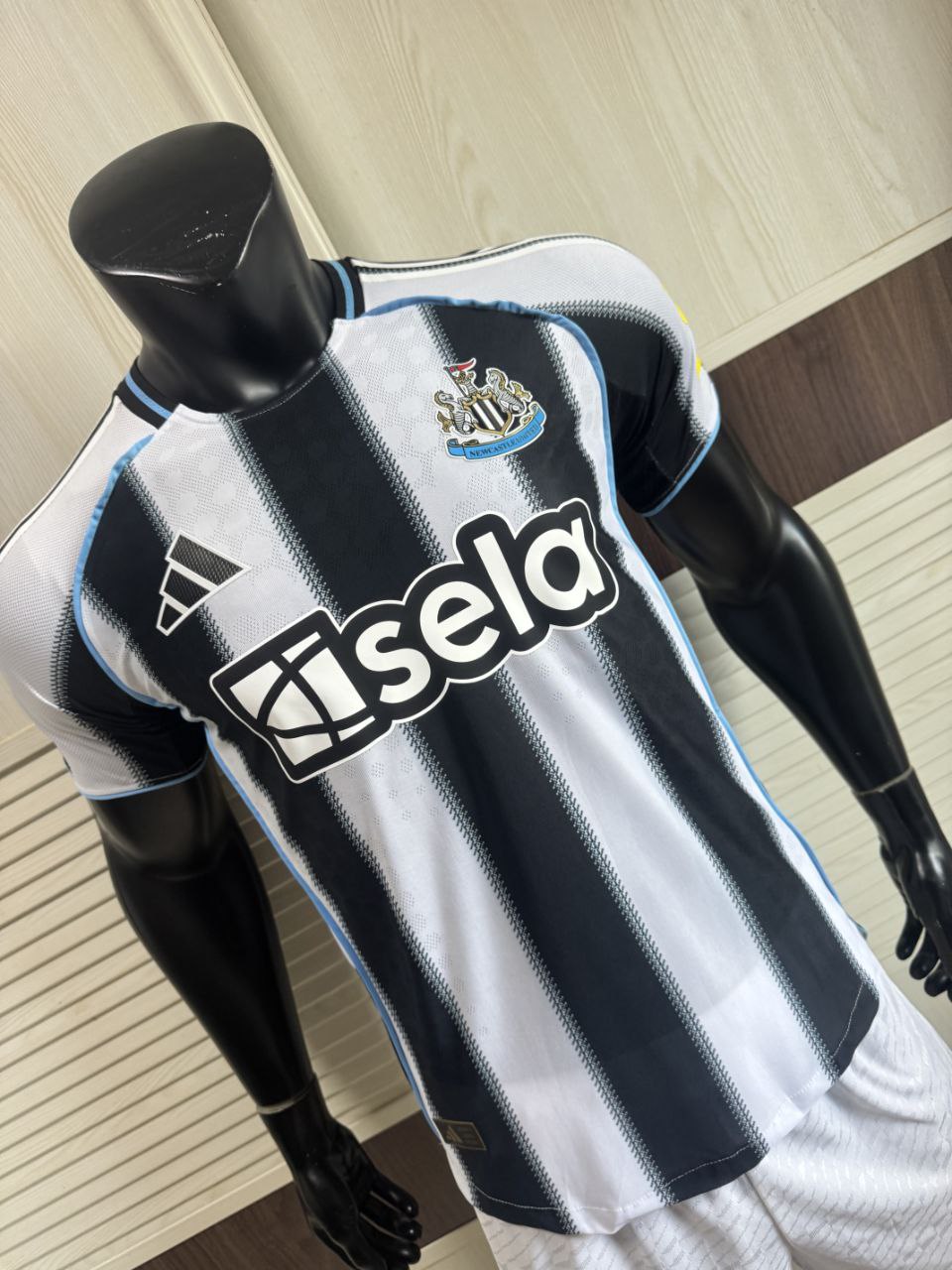 Newcastle United 25/26 Home Jersey Short Sleeve