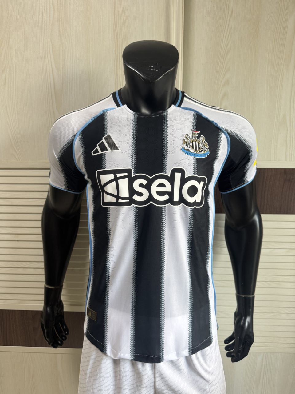 Newcastle United 25/26 Home Jersey Short Sleeve