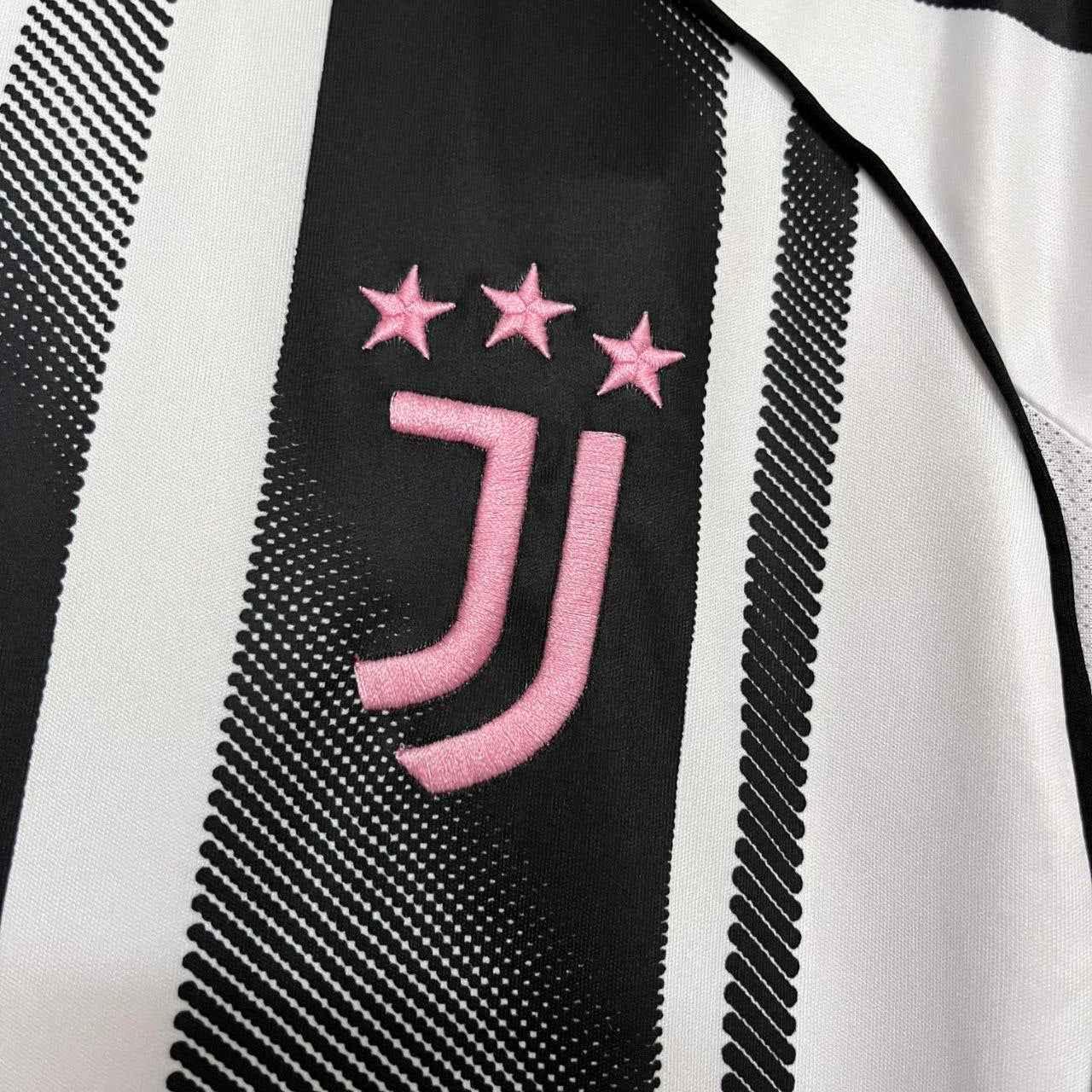 Juventus 25/26 Home Shirt Short Sleeve