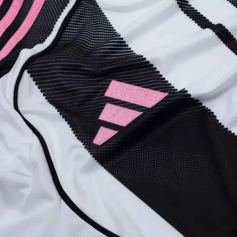 Juventus 25/26 Home Shirt Short Sleeve